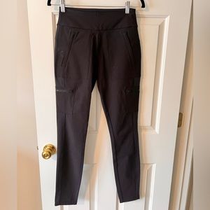 Athleta Headlands Hybrid Cargo Tight Black size 6T